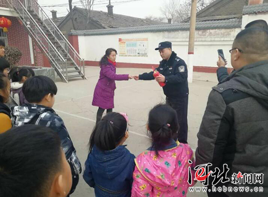 寒假怎么过?复兴区石化街道钢铁厂社区活动多