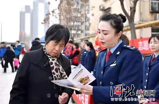 台区开展爱心暖邯郸 扶贫我先行学雷锋志愿服