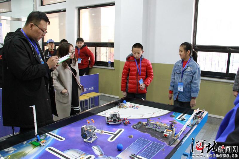 张家口市举办第19届青少年机器人竞赛
