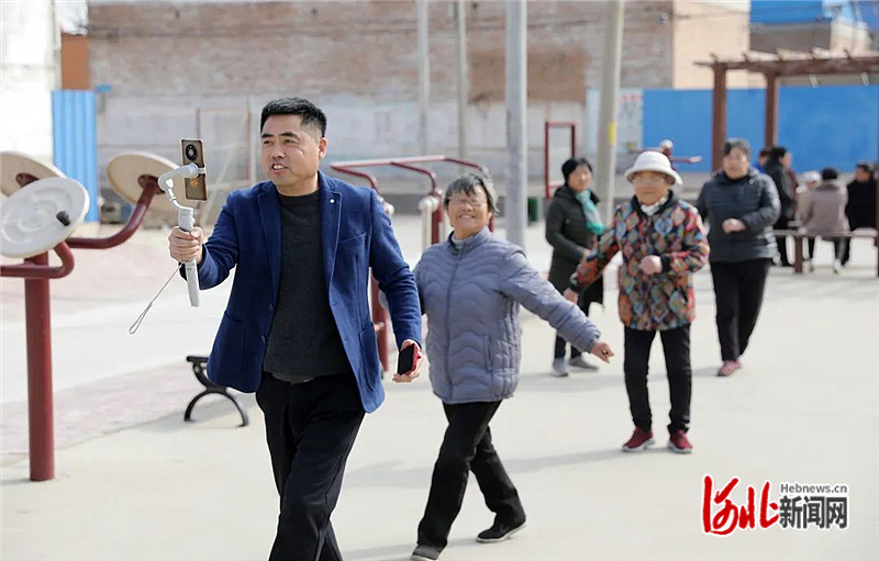3_.jpg